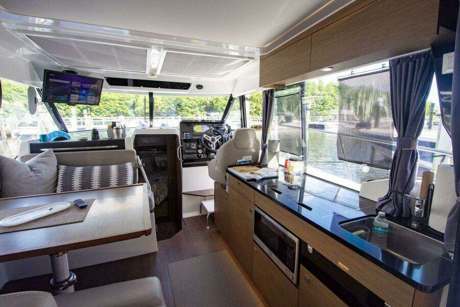 Sea Scape 34ft Jeanneau Yacht For Sale
