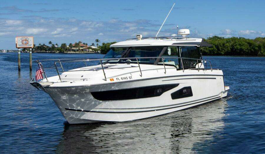 Sea Scape 34ft Jeanneau Yacht For Sale