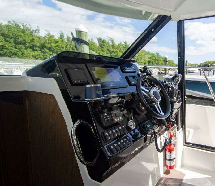 Sea Scape 34ft Jeanneau Yacht For Sale