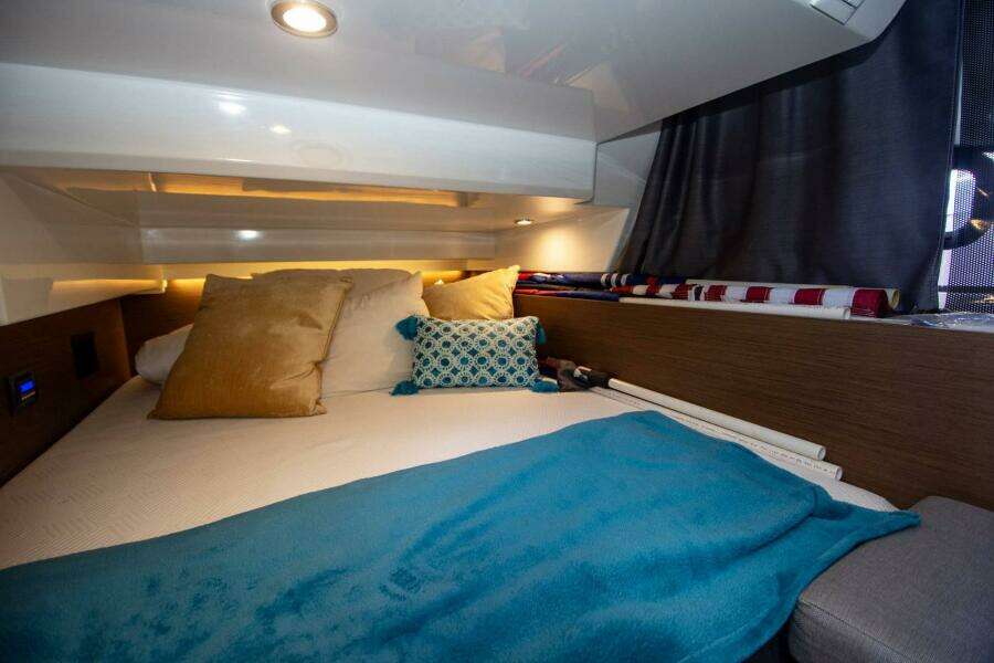 Sea Scape 34ft Jeanneau Yacht For Sale