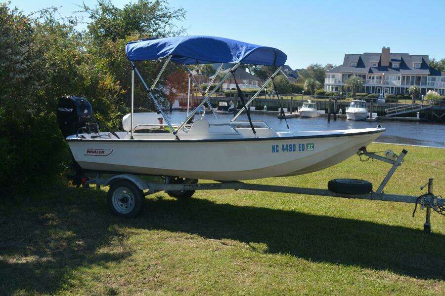 13ft Boston Whaler Yacht For Sale