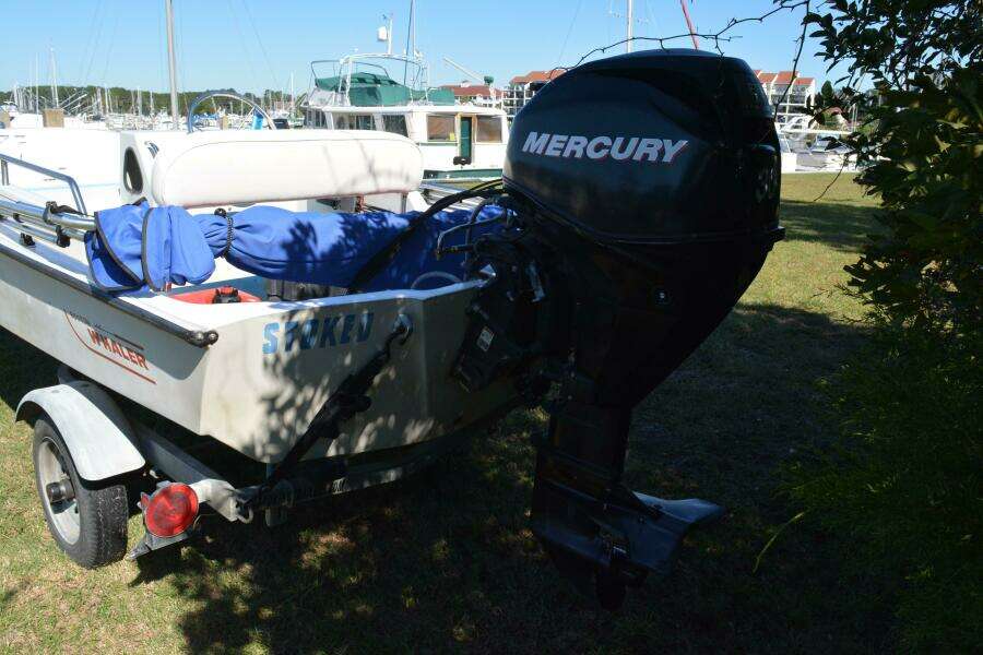 13ft Boston Whaler Yacht For Sale