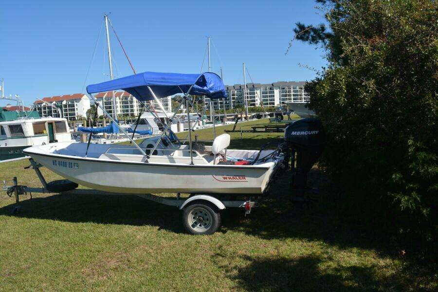 13ft Boston Whaler Yacht For Sale