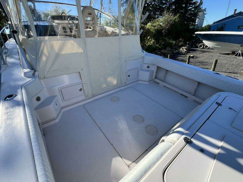 ZIG ZAG 33ft Grady White Yacht For Sale