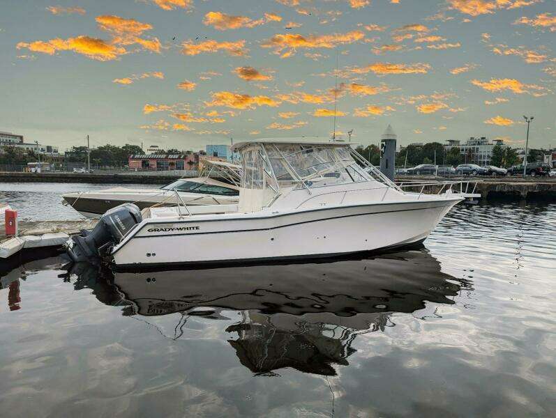 ZIG ZAG 33ft Grady White Yacht For Sale