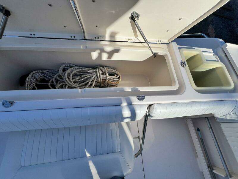 ZIG ZAG 33ft Grady White Yacht For Sale