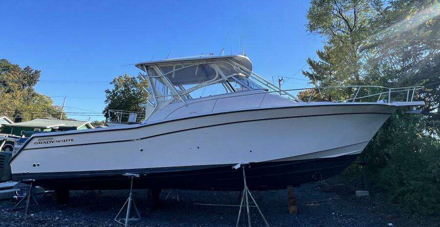 ZIG ZAG 33ft Grady White Yacht For Sale