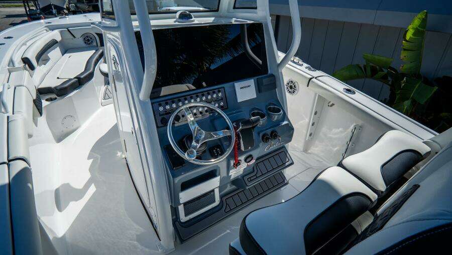 272 LXF 27ft Tidewater Yacht For Sale