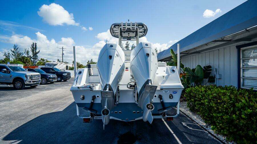 272 LXF 27ft Tidewater Yacht For Sale