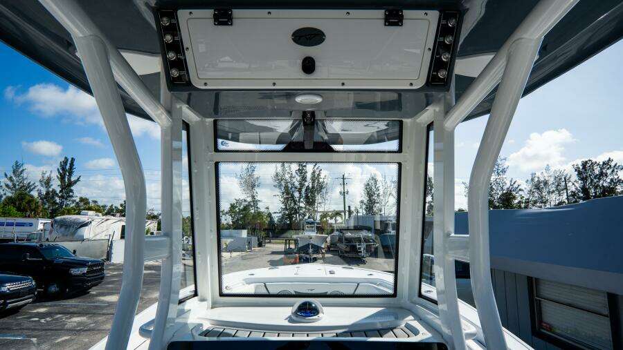 272 LXF 27ft Tidewater Yacht For Sale