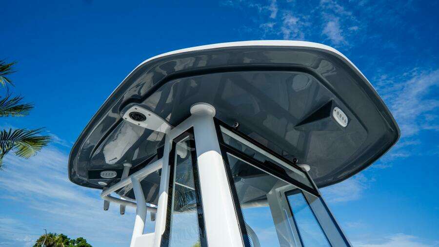 272 LXF 27ft Tidewater Yacht For Sale