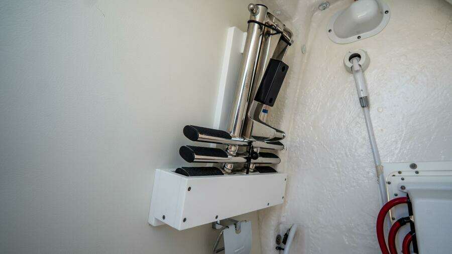 272 LXF 27ft Tidewater Yacht For Sale