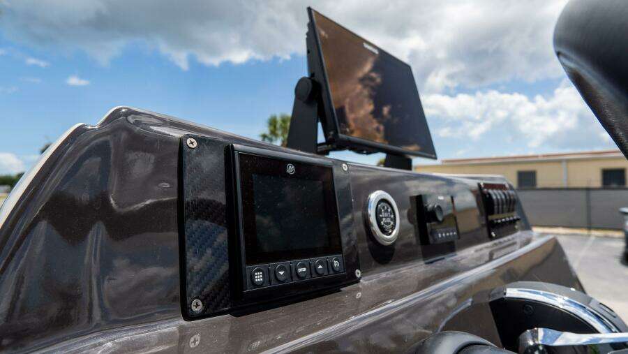 S22 22ft SCB Yacht For Sale