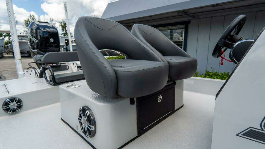 S22 22ft SCB Yacht For Sale