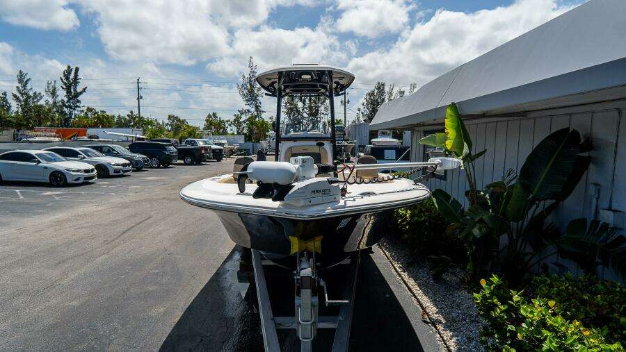 2300 Carolina Bay 23ft Tidewater Yacht For Sale