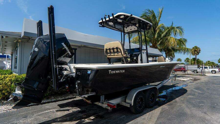 2300 Carolina Bay 23ft Tidewater Yacht For Sale