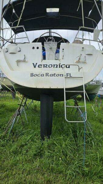 Veronica 39ft Beneteau Yacht For Sale