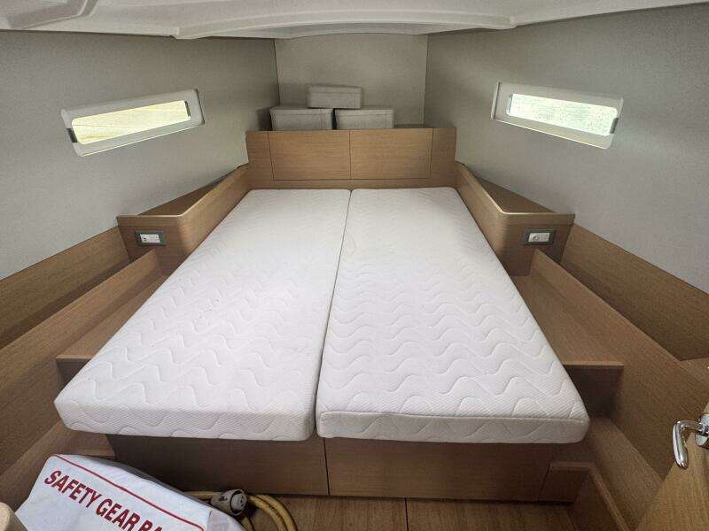 41ft Jeanneau Yacht For Sale