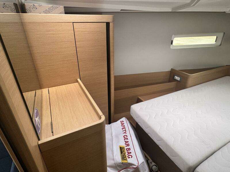 41ft Jeanneau Yacht For Sale