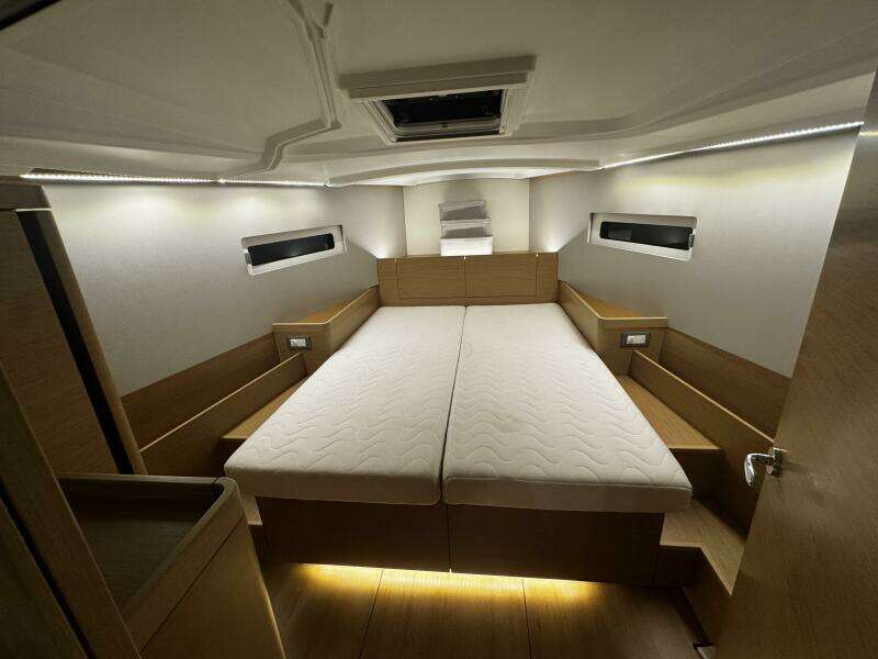 41ft Jeanneau Yacht For Sale