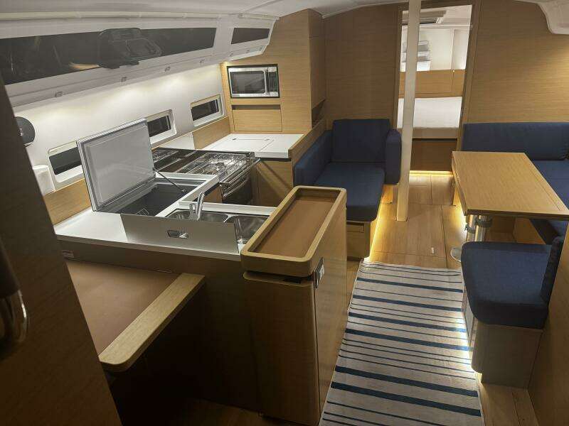 41ft Jeanneau Yacht For Sale