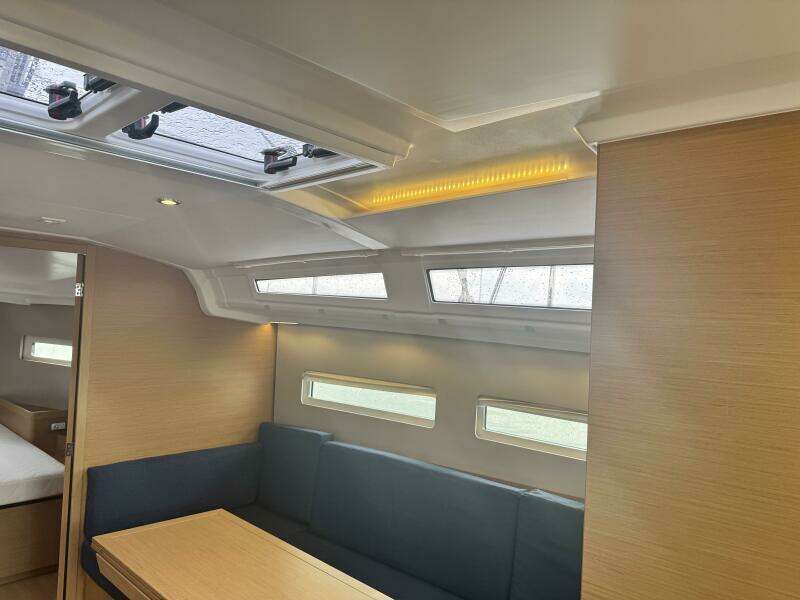 41ft Jeanneau Yacht For Sale