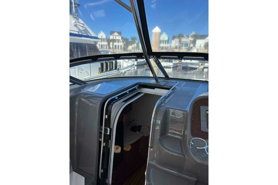 Krazy Girl 37ft Regal Yacht For Sale