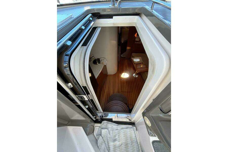 Krazy Girl 37ft Regal Yacht For Sale