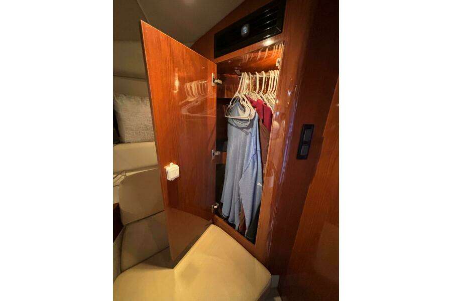 Krazy Girl 37ft Regal Yacht For Sale