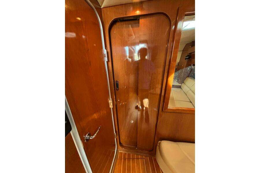Krazy Girl 37ft Regal Yacht For Sale