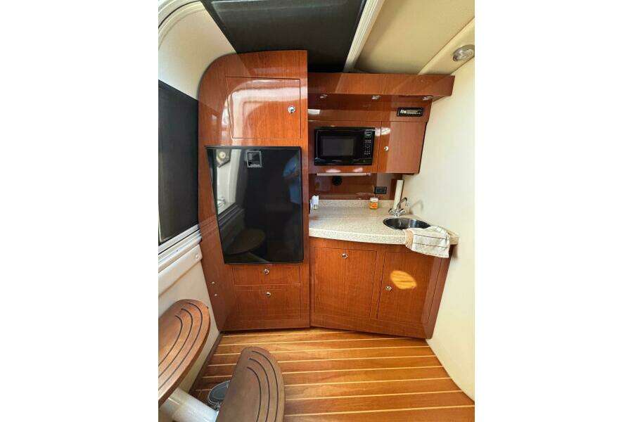 Krazy Girl 37ft Regal Yacht For Sale