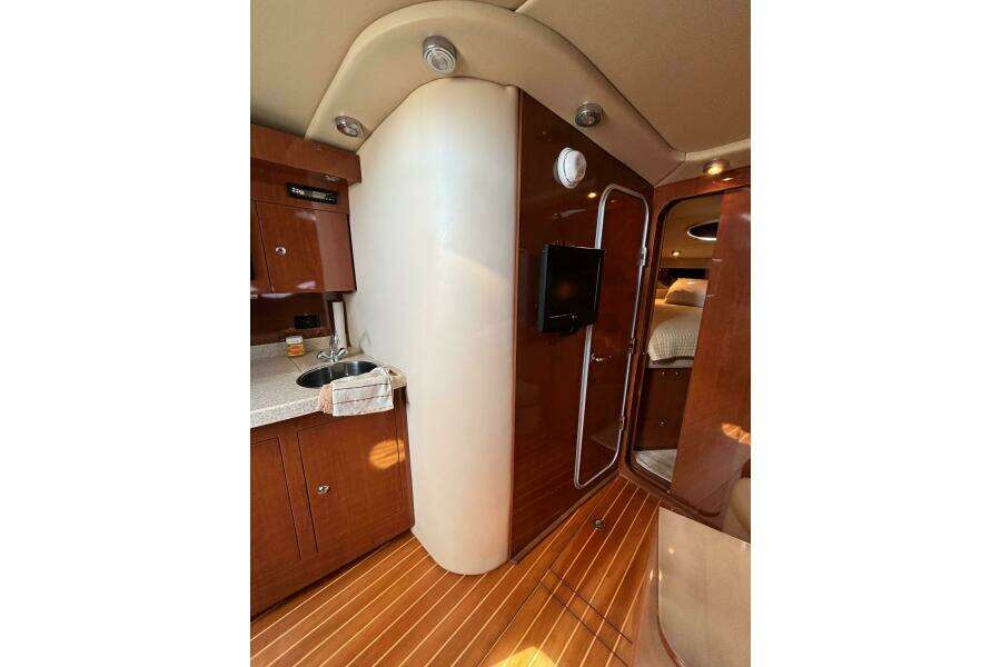 Krazy Girl 37ft Regal Yacht For Sale