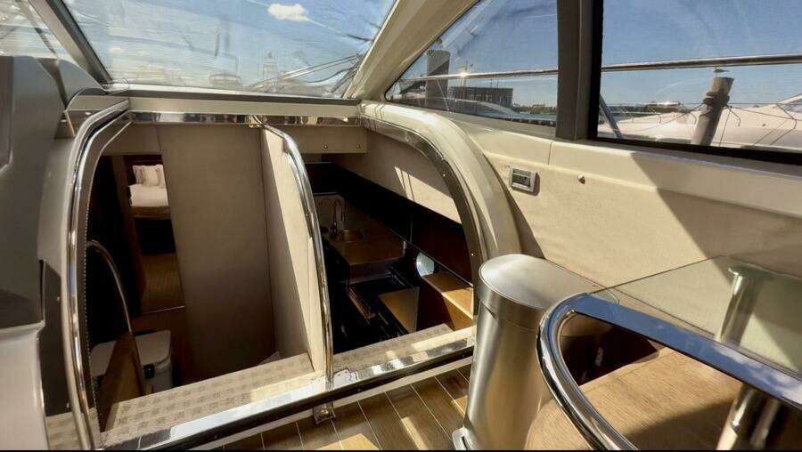 BOAT 68ft Azimut Yacht For Sale