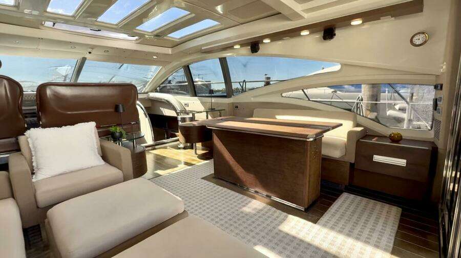 BOAT 68ft Azimut Yacht For Sale