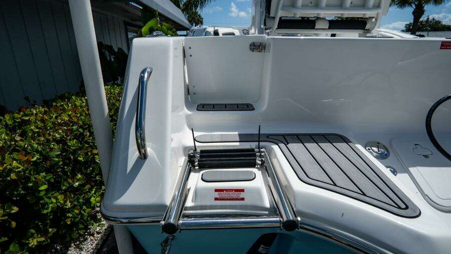 232 CC Adventure 23ft Tidewater Yacht For Sale