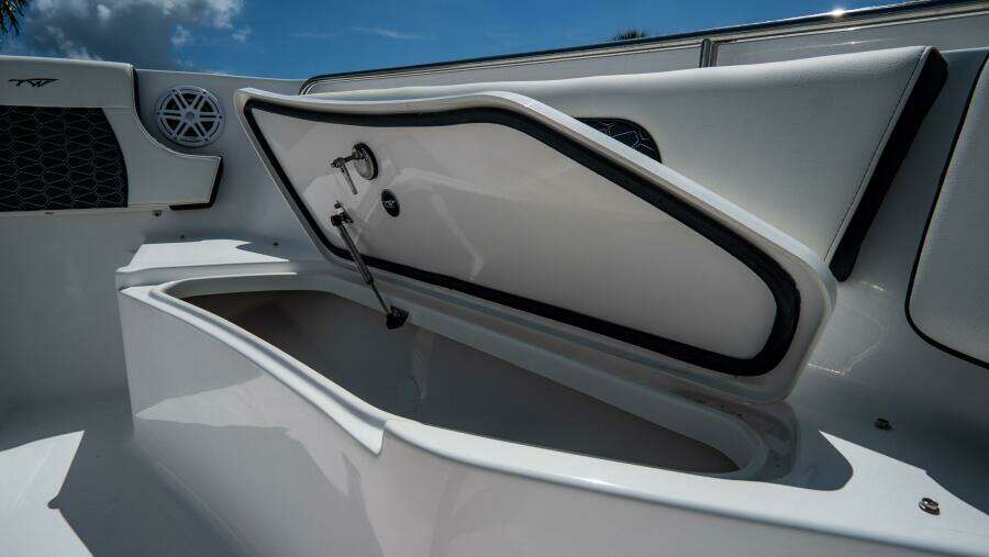 232 CC Adventure 23ft Tidewater Yacht For Sale