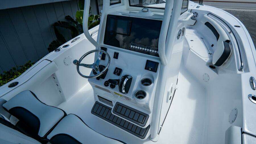 232 CC Adventure 23ft Tidewater Yacht For Sale