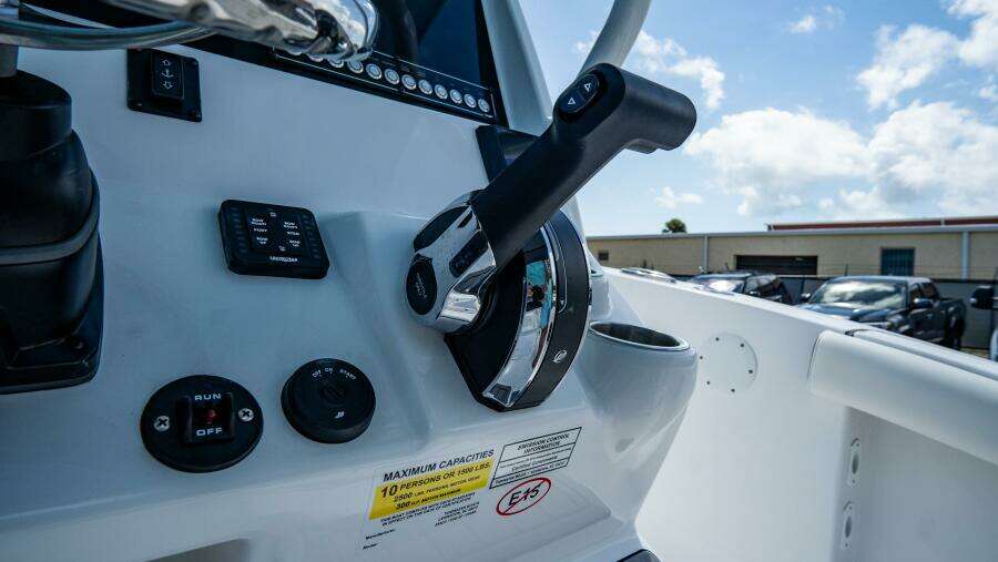 232 CC Adventure 23ft Tidewater Yacht For Sale