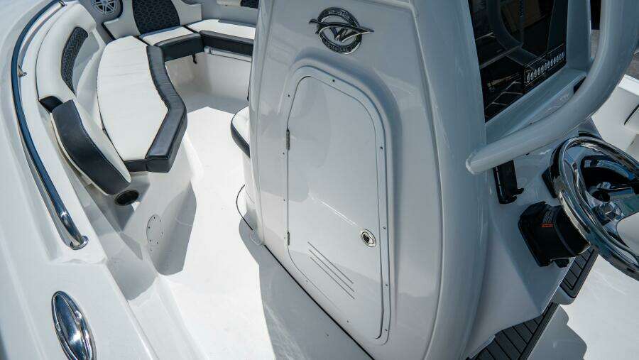 232 CC Adventure 23ft Tidewater Yacht For Sale