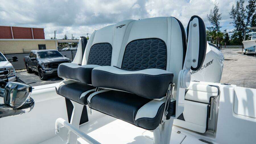 232 CC Adventure 23ft Tidewater Yacht For Sale