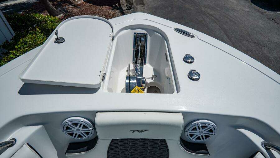 232 CC Adventure 23ft Tidewater Yacht For Sale