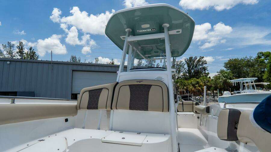 232 CC Adventure 23ft Tidewater Yacht For Sale