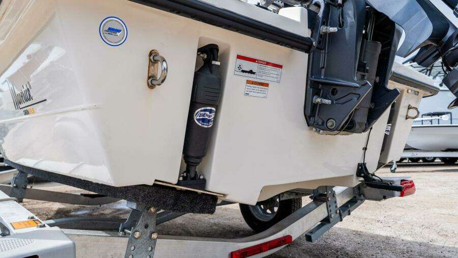 17 HPX V 17ft Maverick Yacht For Sale