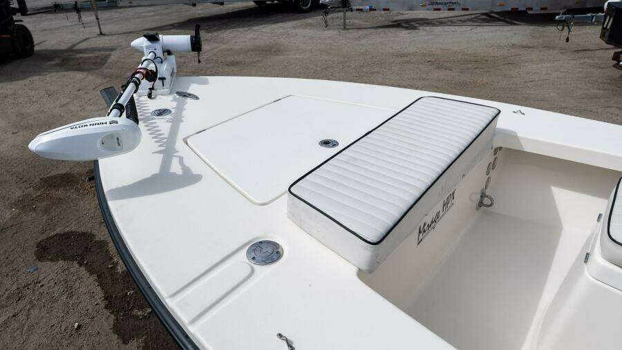 17 HPX V 17ft Maverick Yacht For Sale