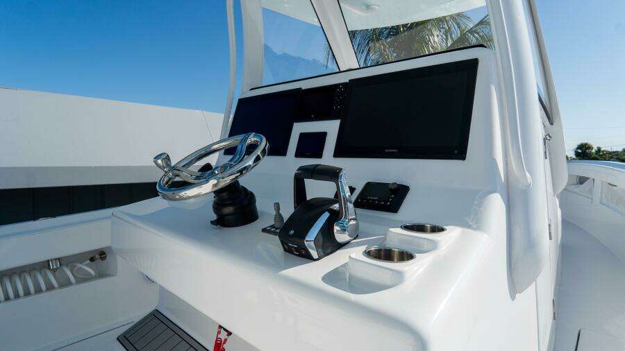 36 CC 36ft Front Runner Yacht For Sale