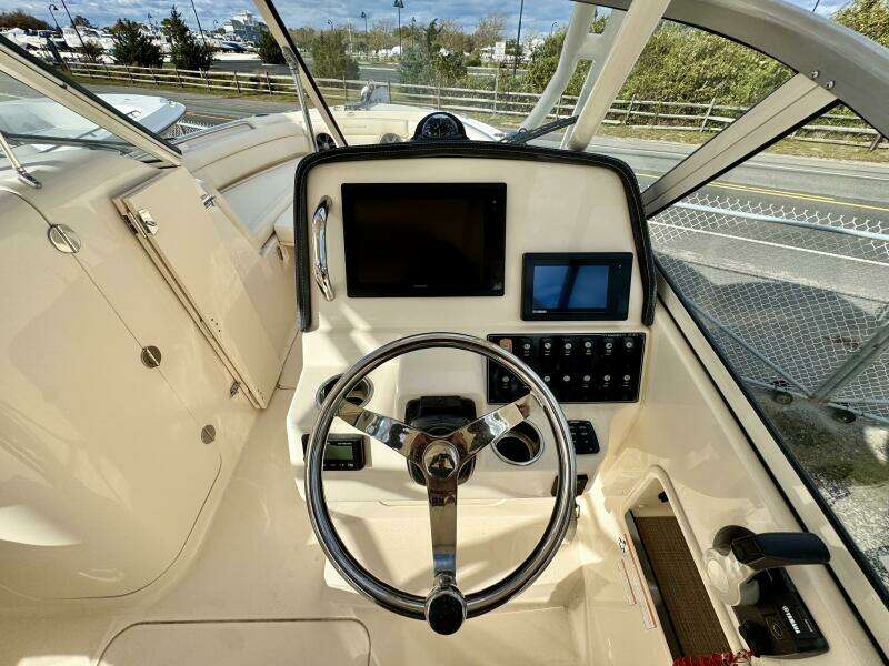 23ft Grady White Yacht For Sale