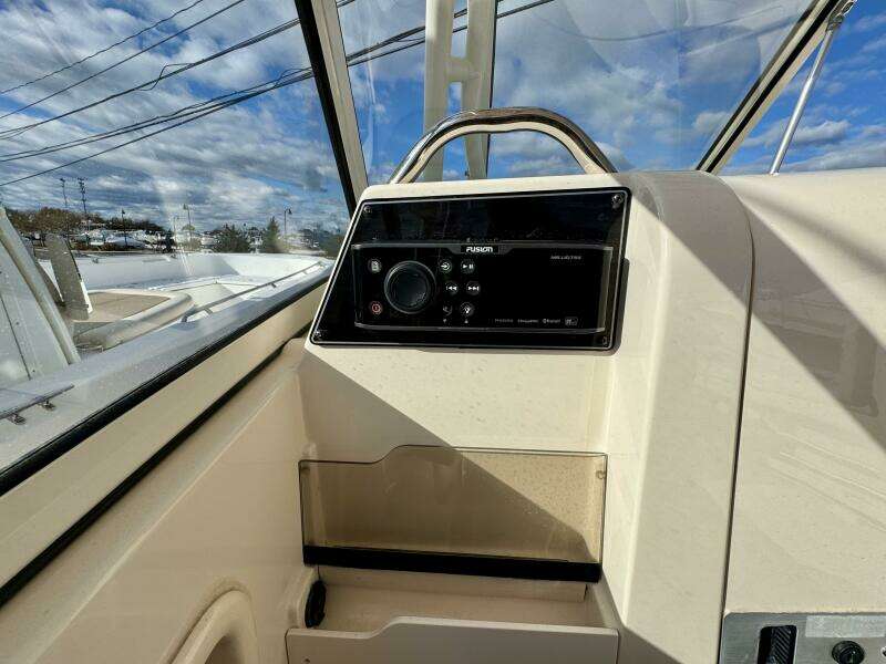 23ft Grady White Yacht For Sale
