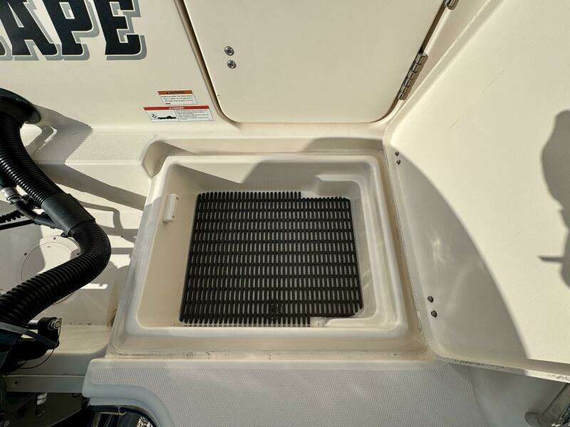 23ft Grady White Yacht For Sale