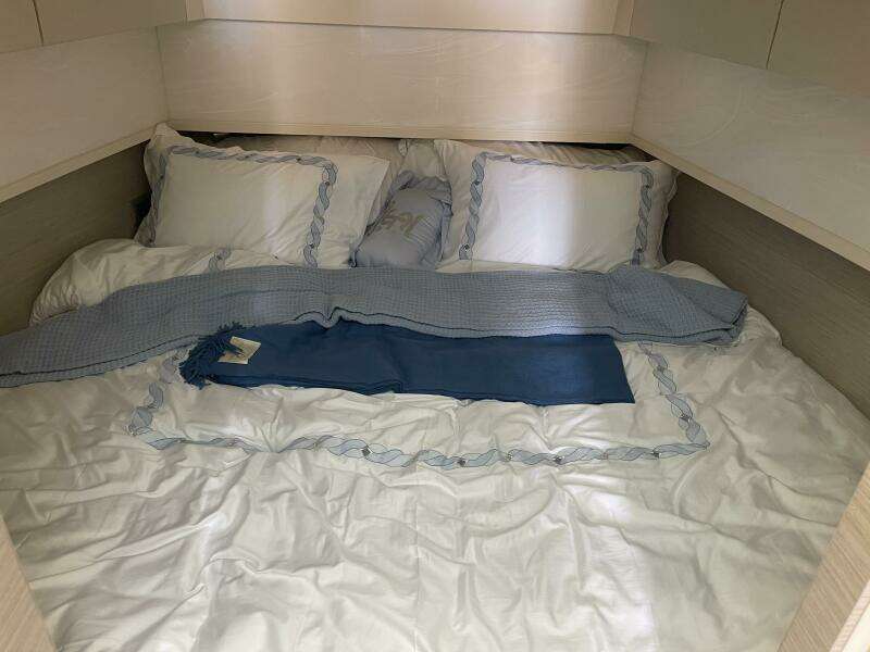 30ft Chris Craft Yacht For Sale