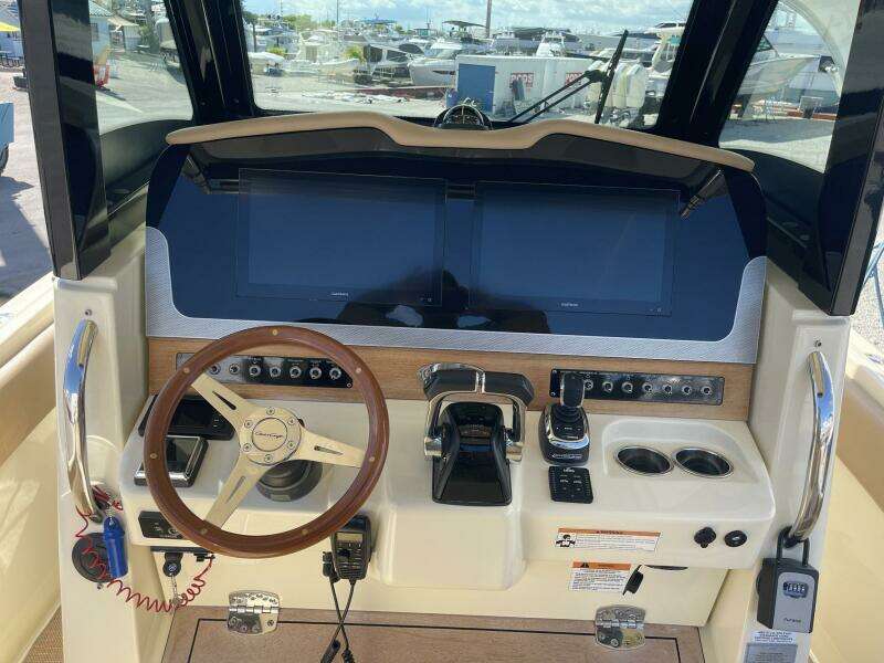 30ft Chris Craft Yacht For Sale